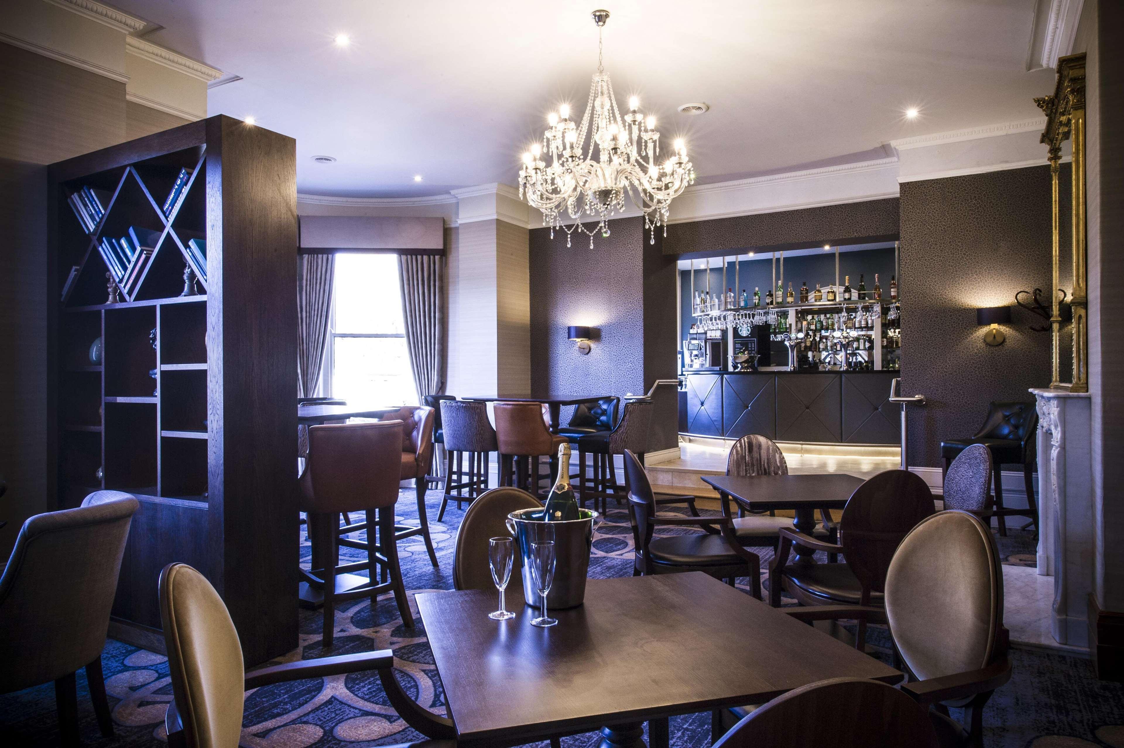 Doubletree By Hilton Cheltenham-Cotswolds Екстериор снимка