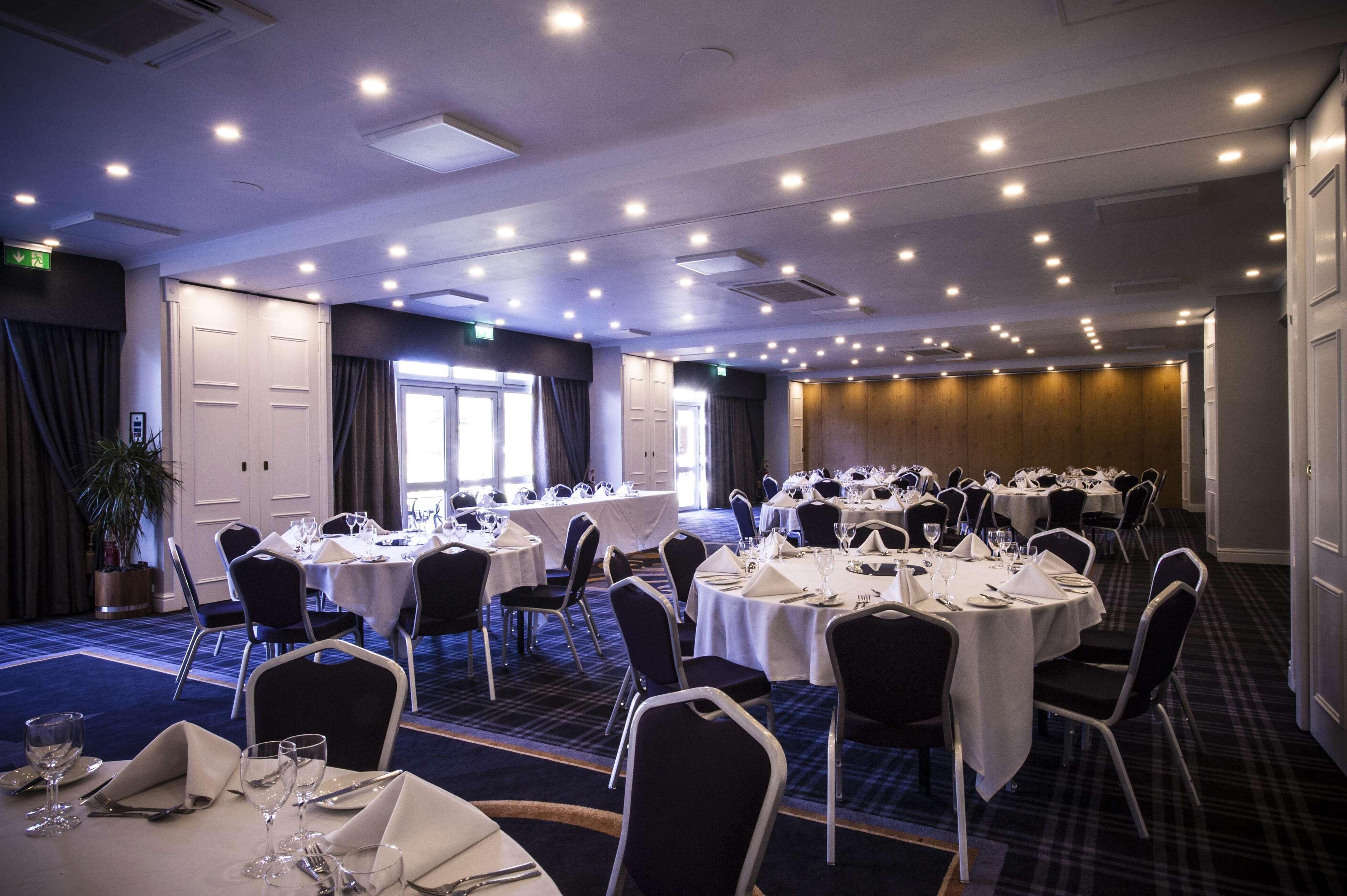 Doubletree By Hilton Cheltenham-Cotswolds Екстериор снимка