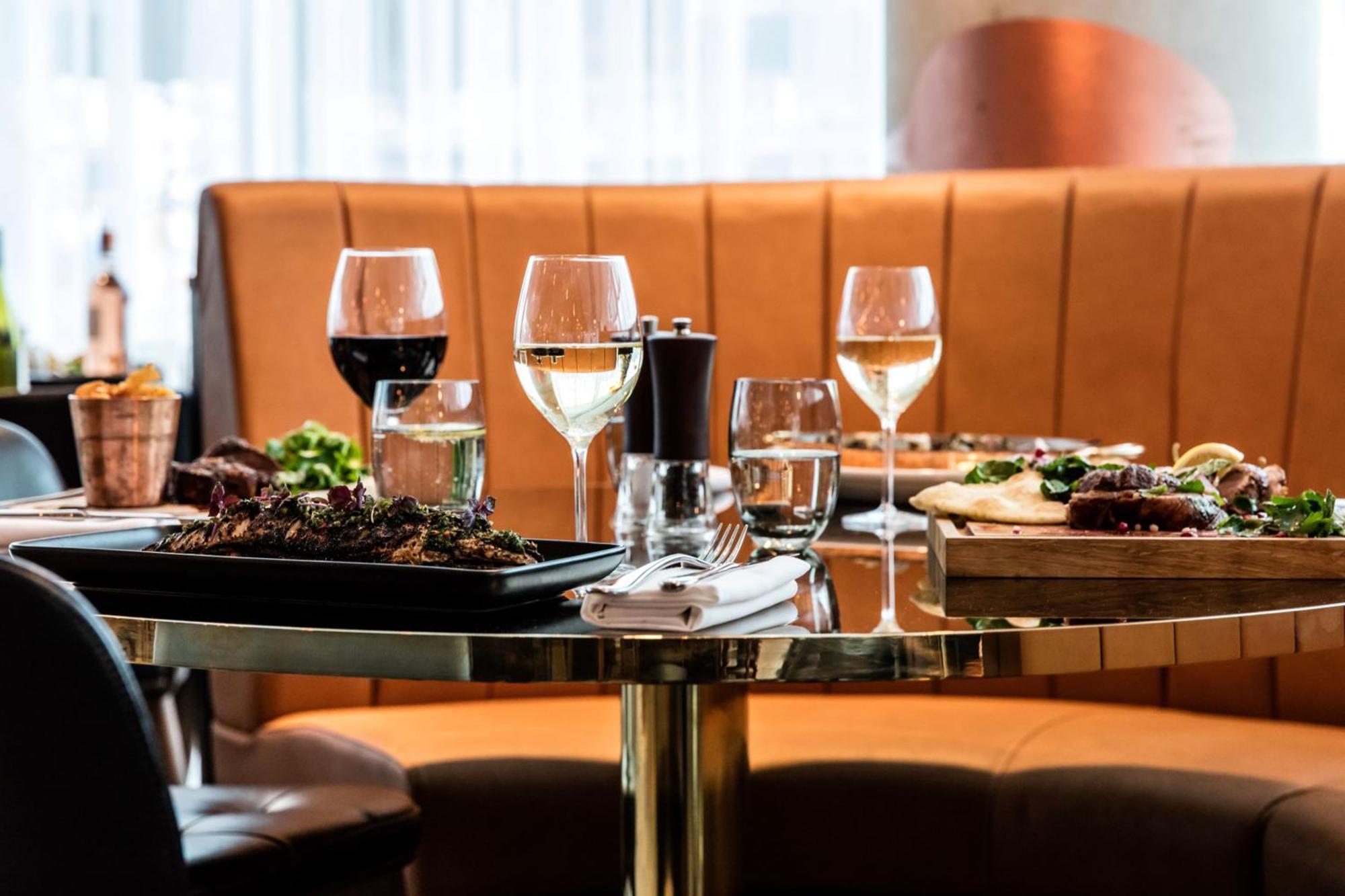 Doubletree By Hilton Cheltenham-Cotswolds Екстериор снимка