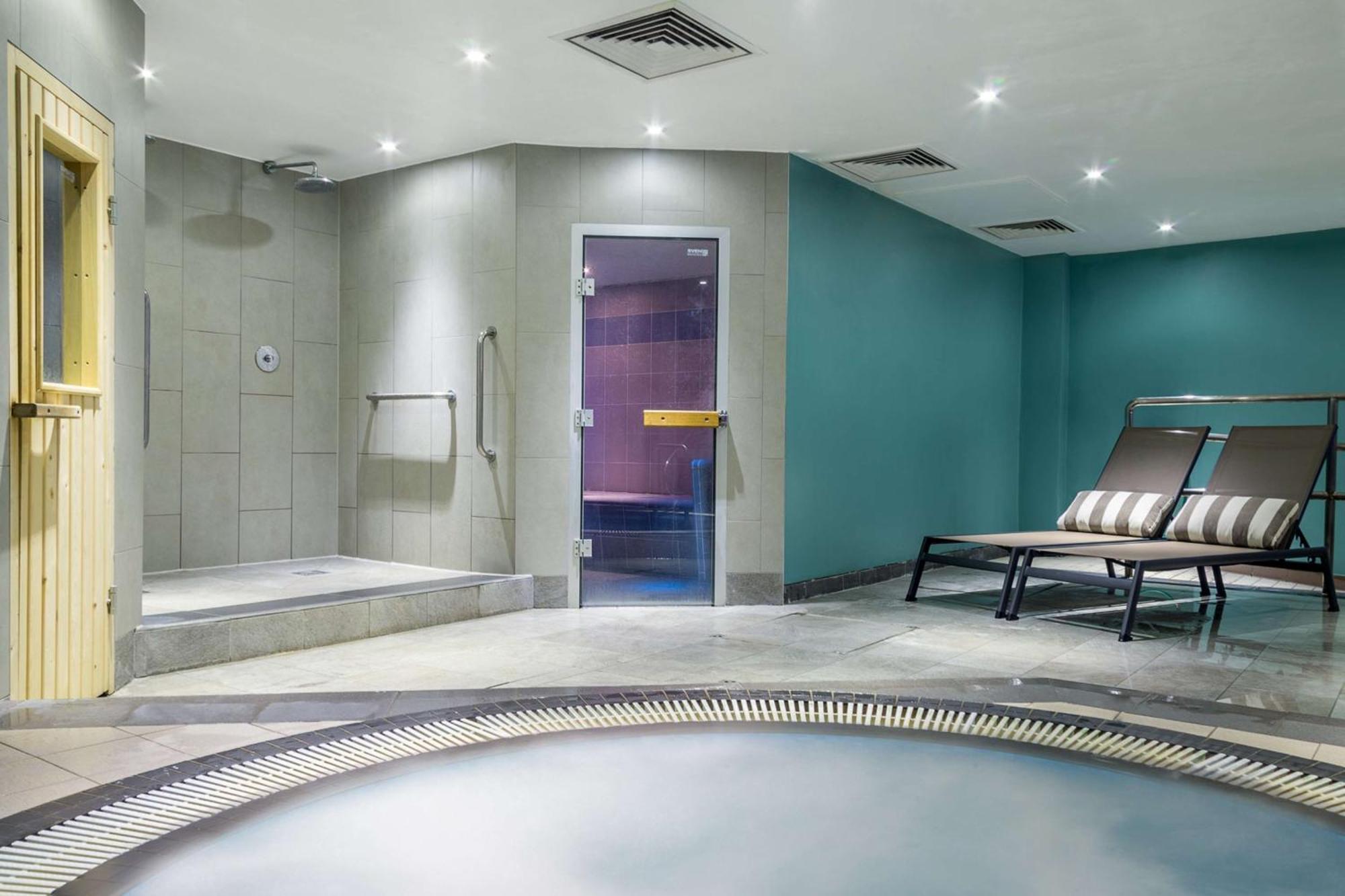 Doubletree By Hilton Cheltenham-Cotswolds Екстериор снимка