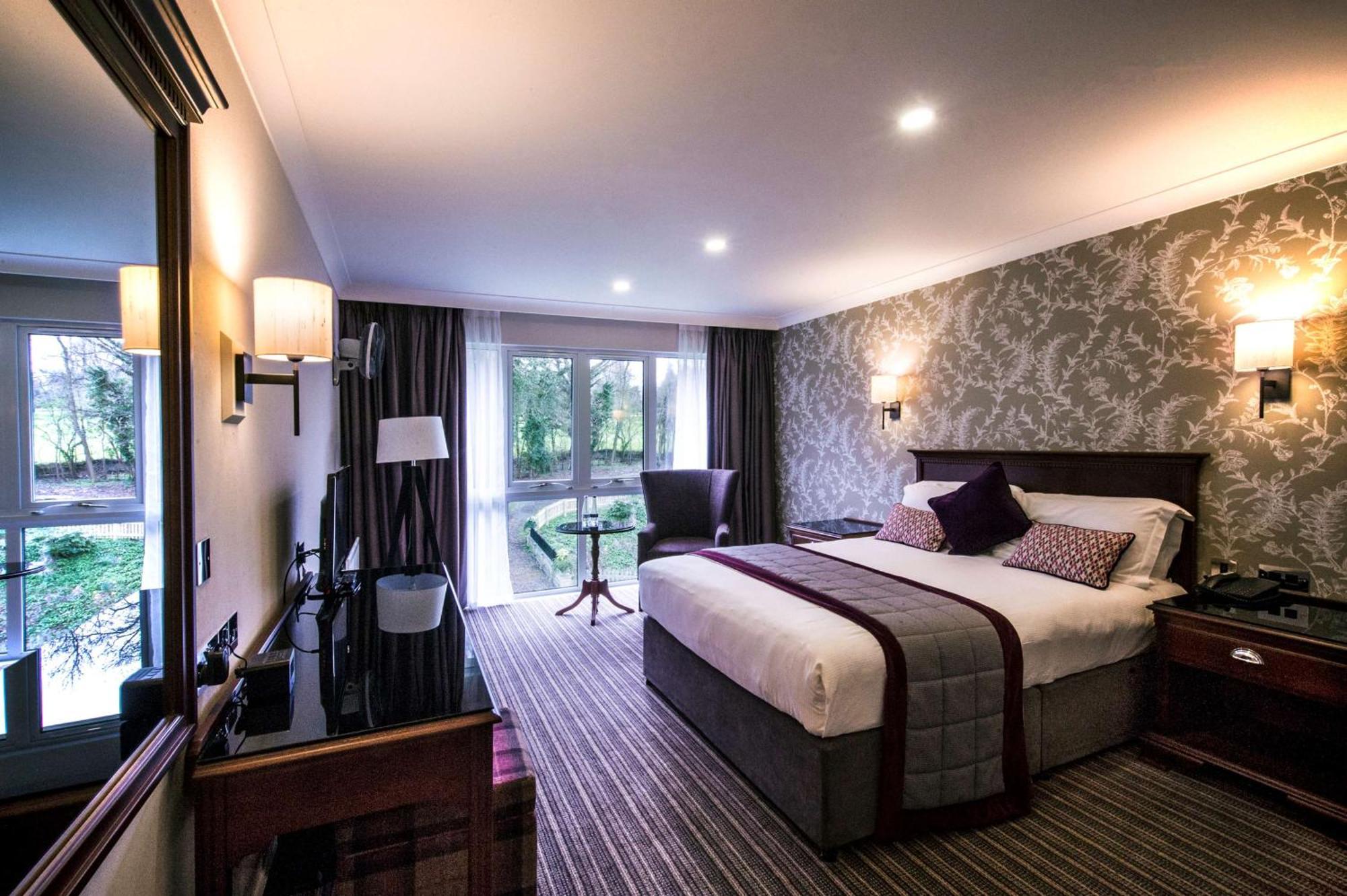 Doubletree By Hilton Cheltenham-Cotswolds Екстериор снимка