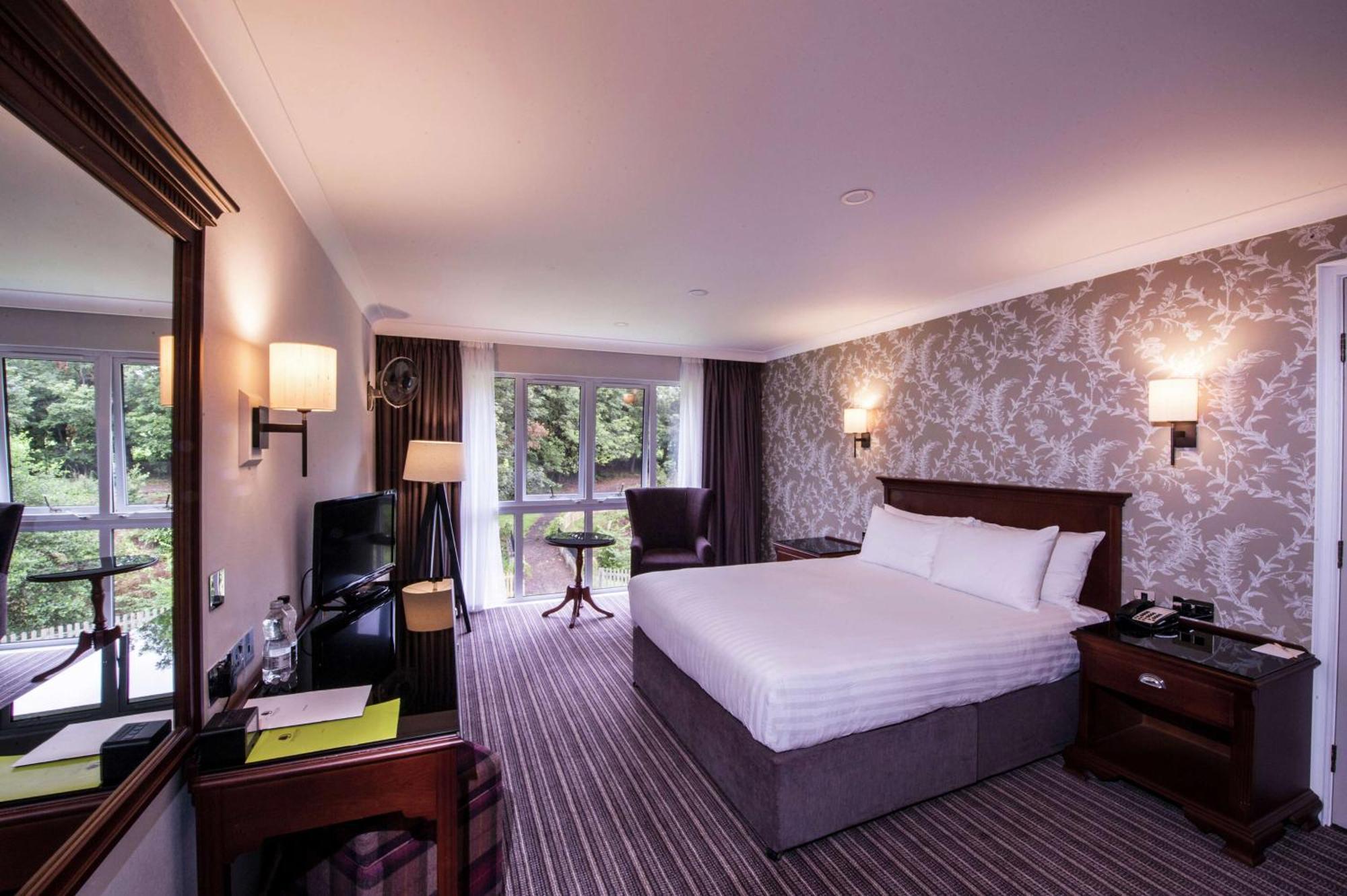 Doubletree By Hilton Cheltenham-Cotswolds Екстериор снимка