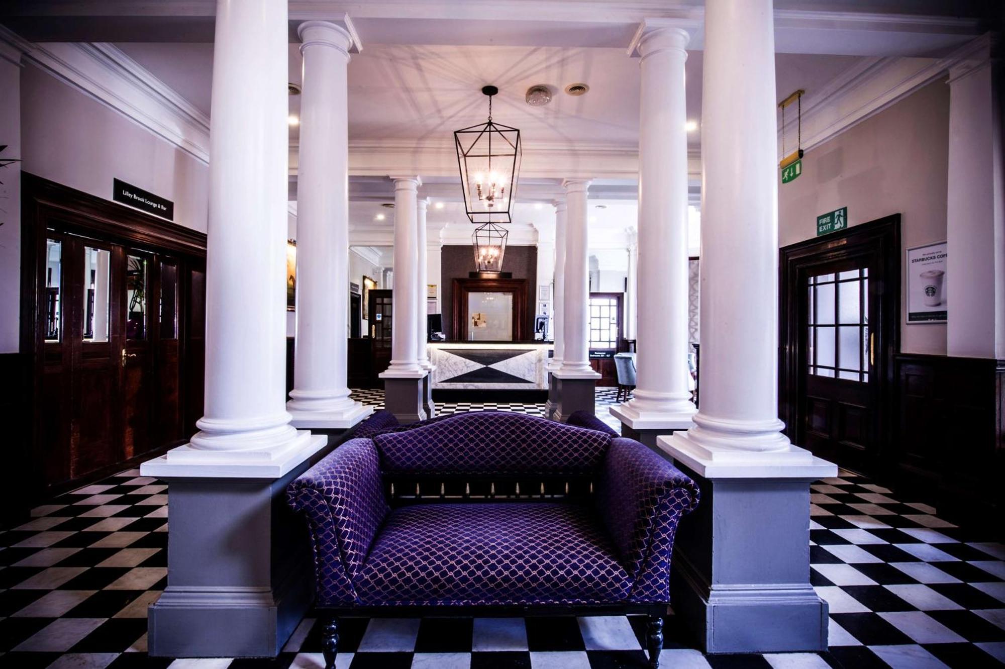 Doubletree By Hilton Cheltenham-Cotswolds Екстериор снимка